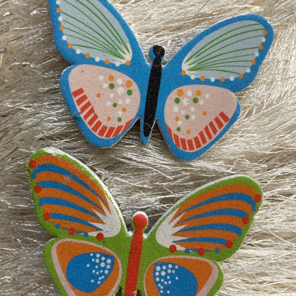 - NIP Butterfly Nail Manicure Grooming Kit 7 Pc Set🩵💚💙💜💛💜💙💚🩵 - Picture 5 of 8